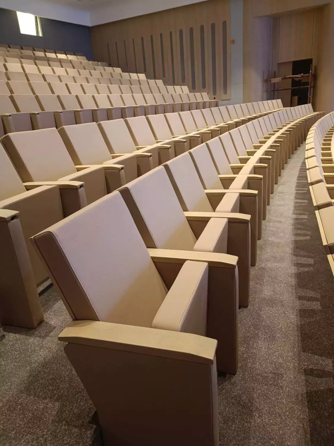 This exclusive boardroom is outfitted with our luxury leather conference chairs, combining comfort and aesthetic appeal. Image